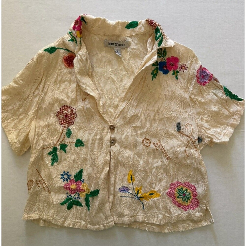 Urban Outfitters Eden Souvenir Floral Embroidered Button-Down Blouse Size S Boho - Picture 3 of 9